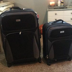 Suitcase set